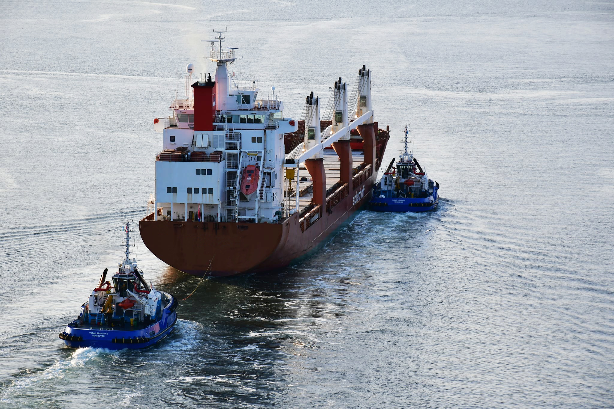 AGREEMENT WITH THE PORT OF VANCOUVER FOR PORT TOWING SERVICES